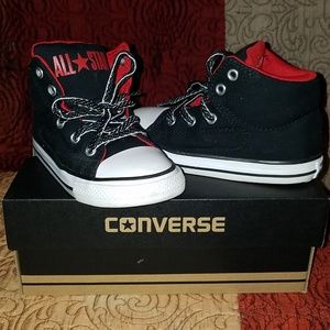Converse kids size 9